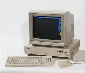 Commodore Amiga 1000 personal computer with 1081 RGB monitor. (1985) Photo Courtsy of Creative Commons Attributions, Kaiiv 